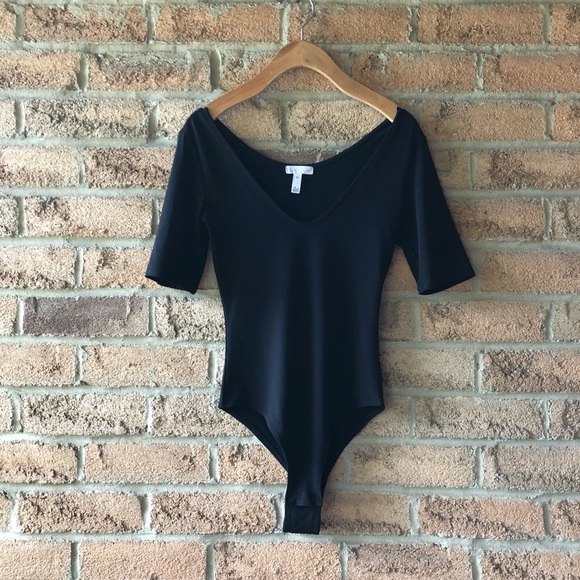 Leith Tops - LEITH | Black perfect fall winter short sleeved round neck bodysuit